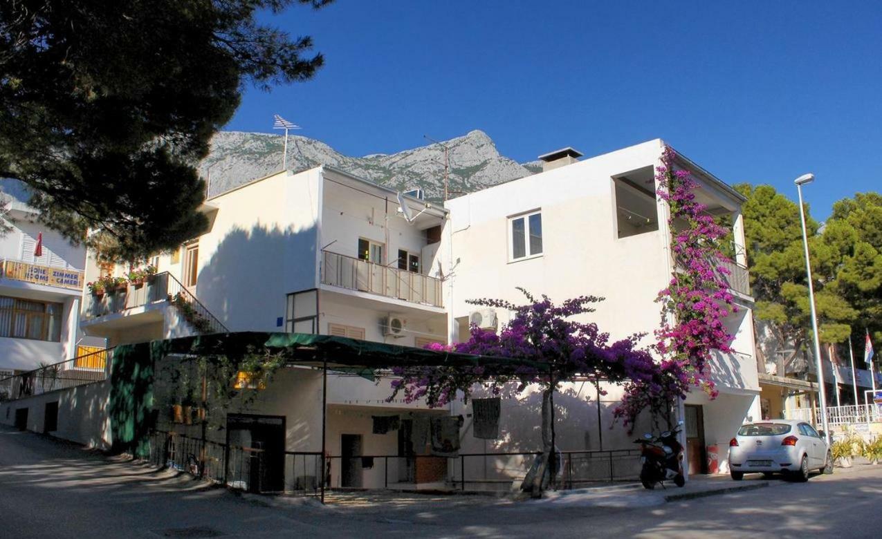 Modern Apartment With 3 Bedrooms Makarska Eksteriør billede